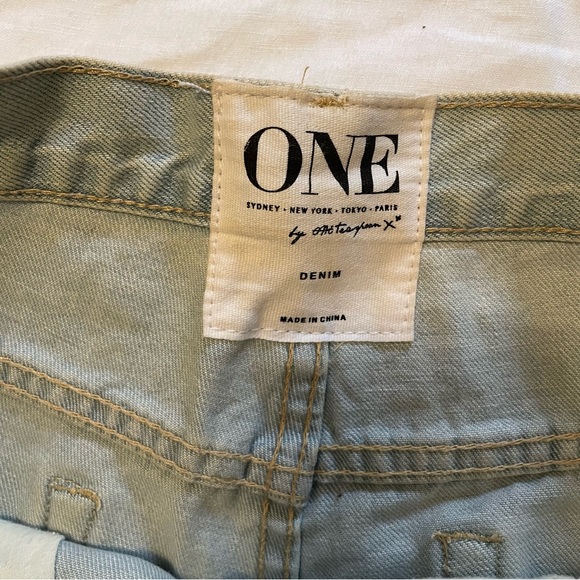 One Teaspoon Ripped Jean Short - Picture 3 of 6